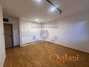 Odličan dvosoban stan na Petrovaradinu ! TOP