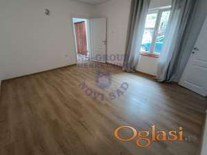 Na Salajci, na atraktivnoj poziciji, nalazi se ovaj dvosobni, dvorišni stan.