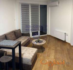 Izdaje se kompletno nameštena garsonjera