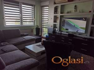 ODLICNA LOKACIJA! 064/8033305