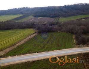 Dva fantastična placa 9284m2 - Irig!