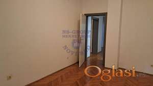 Trosoban stan u CENTRU Novog Sada!