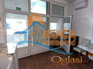 Izdaje se poslovni prostor u centru Niša, 48m2