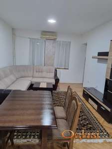 Jednoiposoban, namešten stan- Nova Detelinara