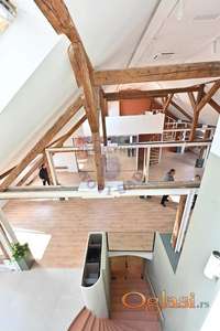 Nesvakidašnji devetosoban stan - Gradić!