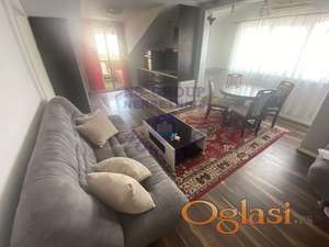 Komforan trosoban stan na Adicama