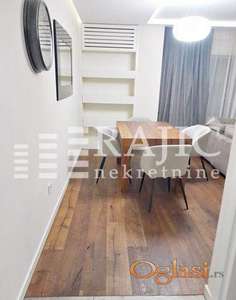 Izdato!Centar,Žorža Klemensoa 90m2,3.0+garažno mesto #3619