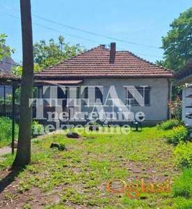 cena dogovor, centar naselja, uknjizena ID#5672