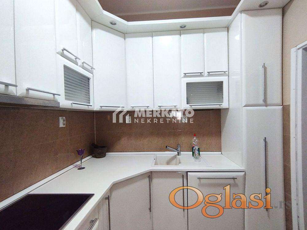 Two-room apartment for rent, 2nd floor, Center — photo