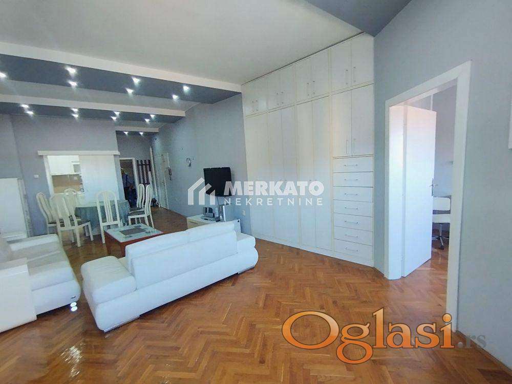 Two-room apartment for rent, 2nd floor, Center — photo