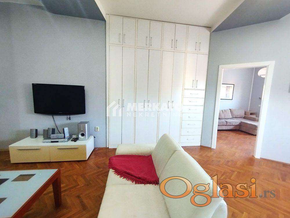 Two-room apartment for rent, 2nd floor, Center — photo