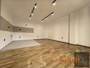 Odličan dvoiposoban stan ! Novo Naselje !