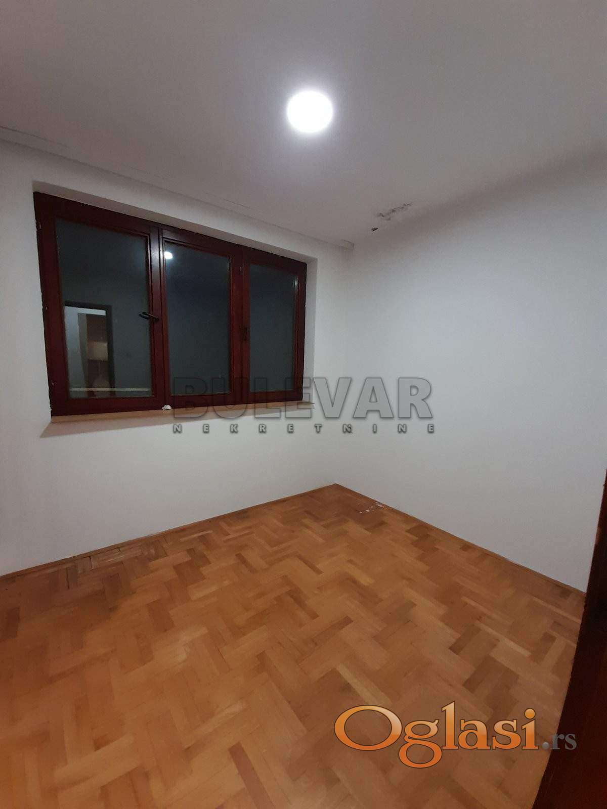for rent unfurnished two-and-a-half-room apartment, 52m2 — photo