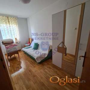 Izdaje se soba sa korišćenjem kuhinje i kupatila