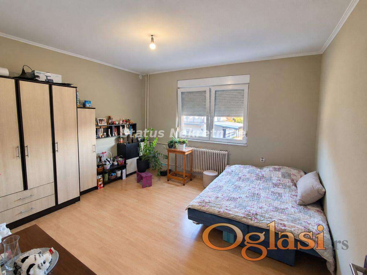 Футог — Семейный двухэтажный дом 150 m² с бассейном для отдыха — 065 385 8880 — фото