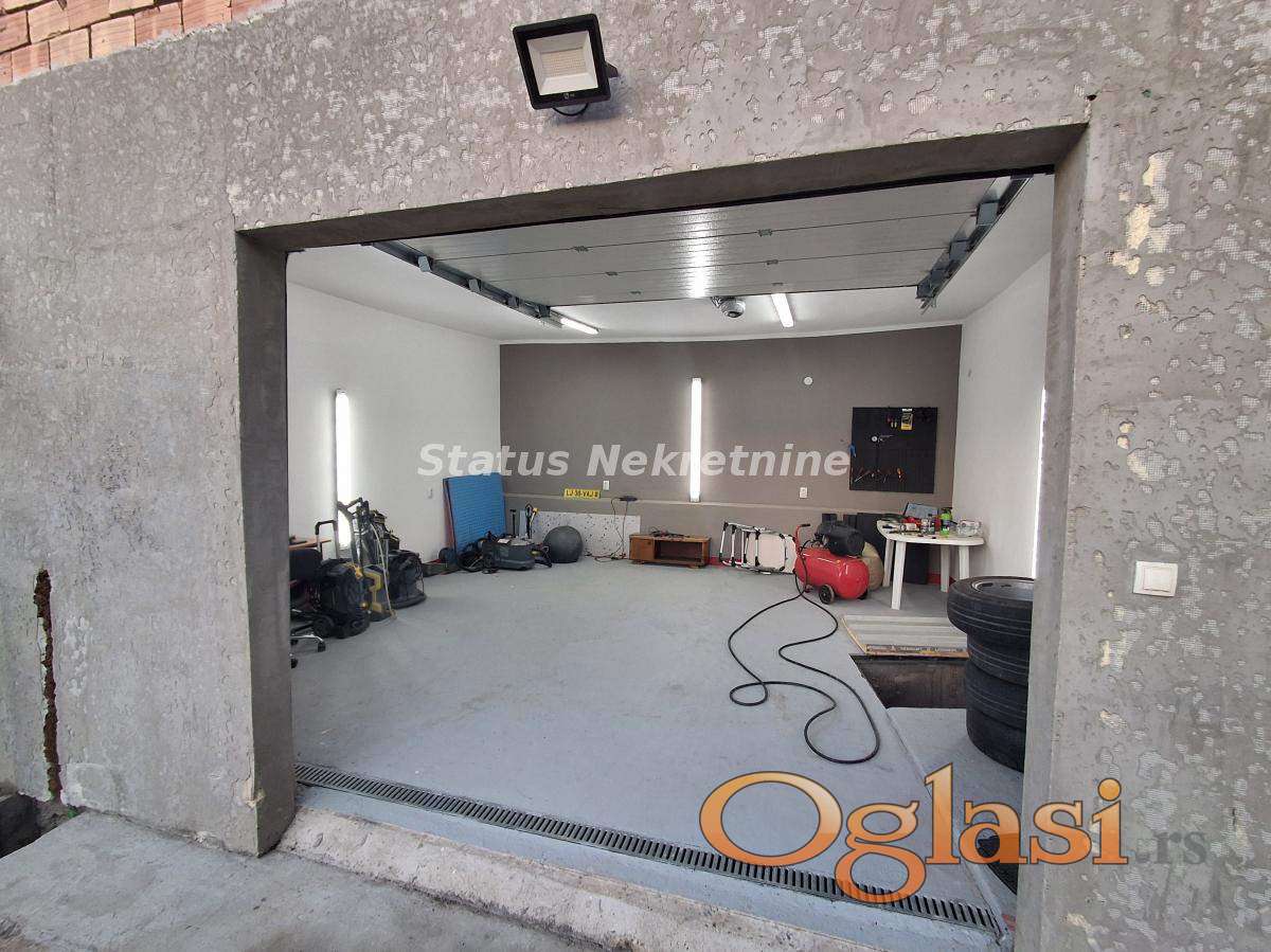 Футог — Семейный двухэтажный дом 150 m² с бассейном для отдыха — 065 385 8880 — фото