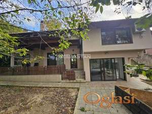 Bele Vode, porodična kuća sa prelepim dvorištem