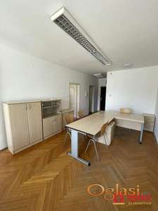 Stan od 46 m² na odličnoj lokaciji – idealan za kancelarijski prostor