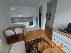 Jednoiposoban stan u Jovana Subotića