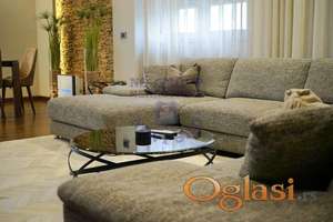 FENOMENALAN LUKSUZNO OPREMLJEN STAN!