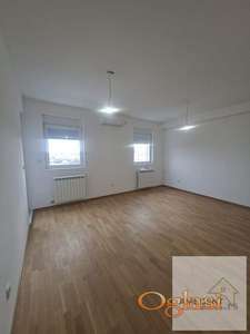 Na prodaju stan na Altini, 56,38m2