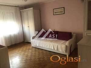 Izdajem komforan dvosoban stan na Sajmu,idealan za studente !!! ID#3924