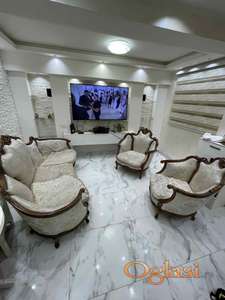 Stilska garnitura trosed 2 fotelje odlično stanje