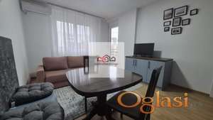 JEDNOIPOSOBAN STAN ODLIČNA LOKACIJA 400 EURA