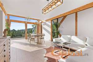 Kuća u Tivtu u vikend naselju smještenom u području Mrčevca. Hitno!