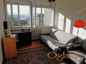 2,0,Brace Jerkovic,61m2,cg,topla voda,5/10, uknjižen