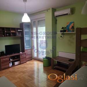 Odlična garsonjera na top lokaciji.