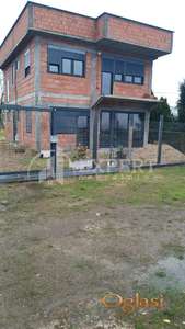 Izdaje se poslovni prostor na Mramorskom Brdu, 80m2
