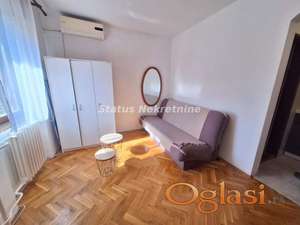 NAMEŠTENA GARSONJERA 20M2 SOCIJLANO, BLIZU BULEVARA, 220EU