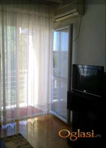 NAMEŠTENA GARSONJERA U SLOVAČKOJ ULICI 260 EVRA