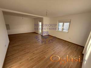 Sestosoban stan u Veterniku!