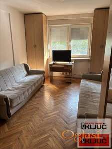 Garsonjera 26 m², Bulevar Oslobođenja, Novi Sad, 2. sprat