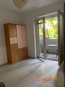 Izdajem stan na Krnjači, Sutjeska 8