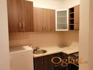 Garsonjera izdavanje