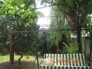 Prodaje se kuca u Beceju