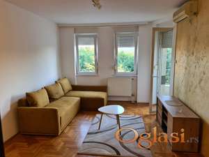 Novi Sad - Bulevar patrijarha Pavla - jednoiposoban stan - nije pet friendly - odmah useljivo - 320 eura