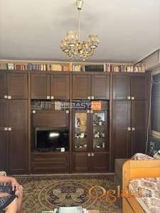 Borča 3, 2soban, odlična lokacija