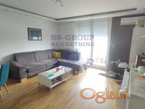 Izuzetan trosoban stan na Novoj Detelinari!