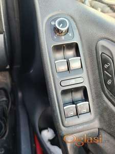 Golf 6 Prekidaci prozora vozačeva vrata Originalni delovi  Moguca ugradnja delova  Alfa Romeo 147-156-166-159-GT-MiTo-Giulietta Fiat bravo 2 - croma -grande punto -multipla 2 -punto 3 -stilo-idea Freemont Panda 3 500L 500 Lancia ypsilon-delta-musa-lybra Volkswagen Golf 6  Ukoliko zelite da porucite Posaljite poruku preko sms poruke ili pozovite na telefon 0616115961