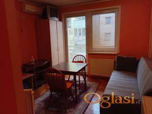 Odlična garsonjera na Grbavici ! Gogoljeva !