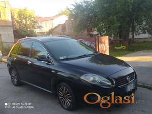 Fiat Croma ristajling desno krilo kod boje VR 819