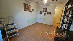 Novo Naselje, 65m² – dvosoban stan sa velikom terasom 