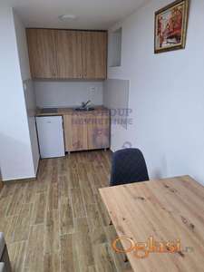 Na prodaju odlična garsonjera sa svim nameštajem i uređajima u Petrovaradinu.
