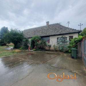 Srbobran, Lepo uređena i useljiva kuća na velikom placu blizu centra