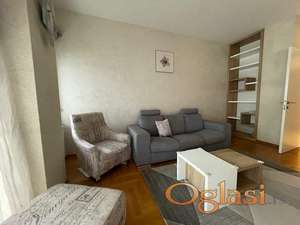 Četvorosoban stan za izdavanje, Liman 3