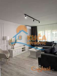 Izdaje se odličan četvorosoban stan u Durlanu, 120m2